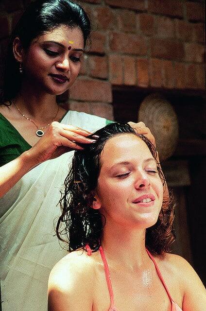 Head-massage-photo-credit-Kerala-Tourism-CC-BY-SA-2.0