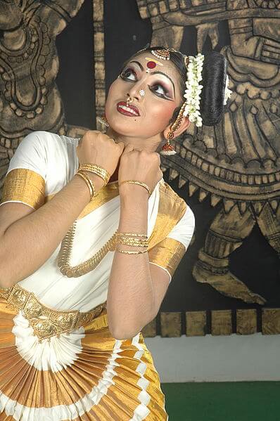 Mohiniyattam from Kerala. Dances of India
